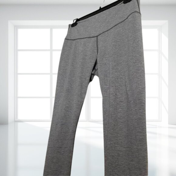 Old Navy Active Go-Dry Grey Pinstripe Full Length Leggings XL - Performance Yoga - Picture 5 of 9